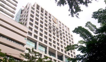 Siriraj Hospital Chalermprakiat Building
